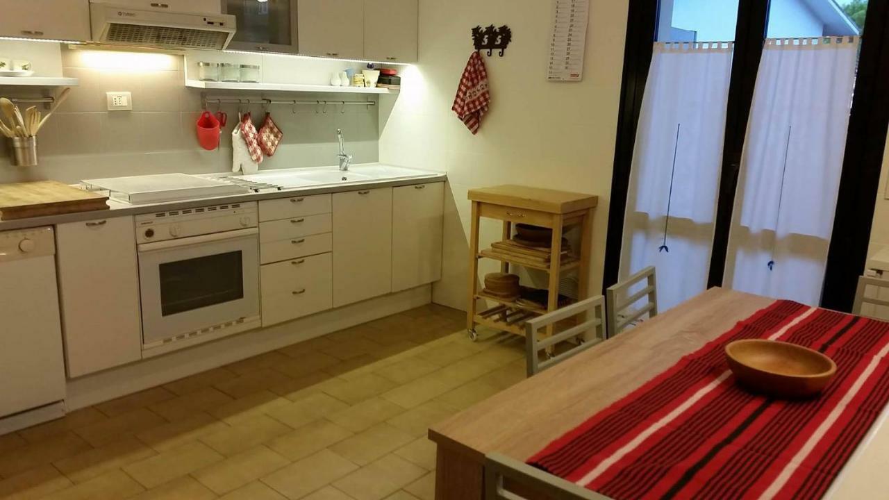 A Casa Di Clo Bed & Breakfast Песаро Екстериор снимка