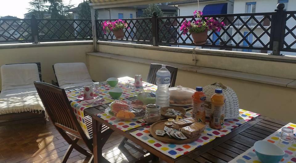 A Casa Di Clo Bed & Breakfast Песаро Екстериор снимка